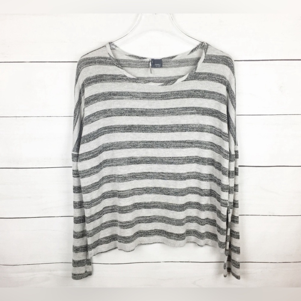 Sparkle & Fade Striped Dolman Top Black Gray S